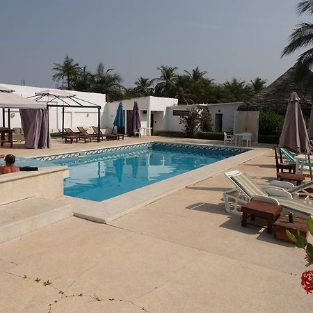 Hôtel Katakalousse Yembakana Exterior foto
