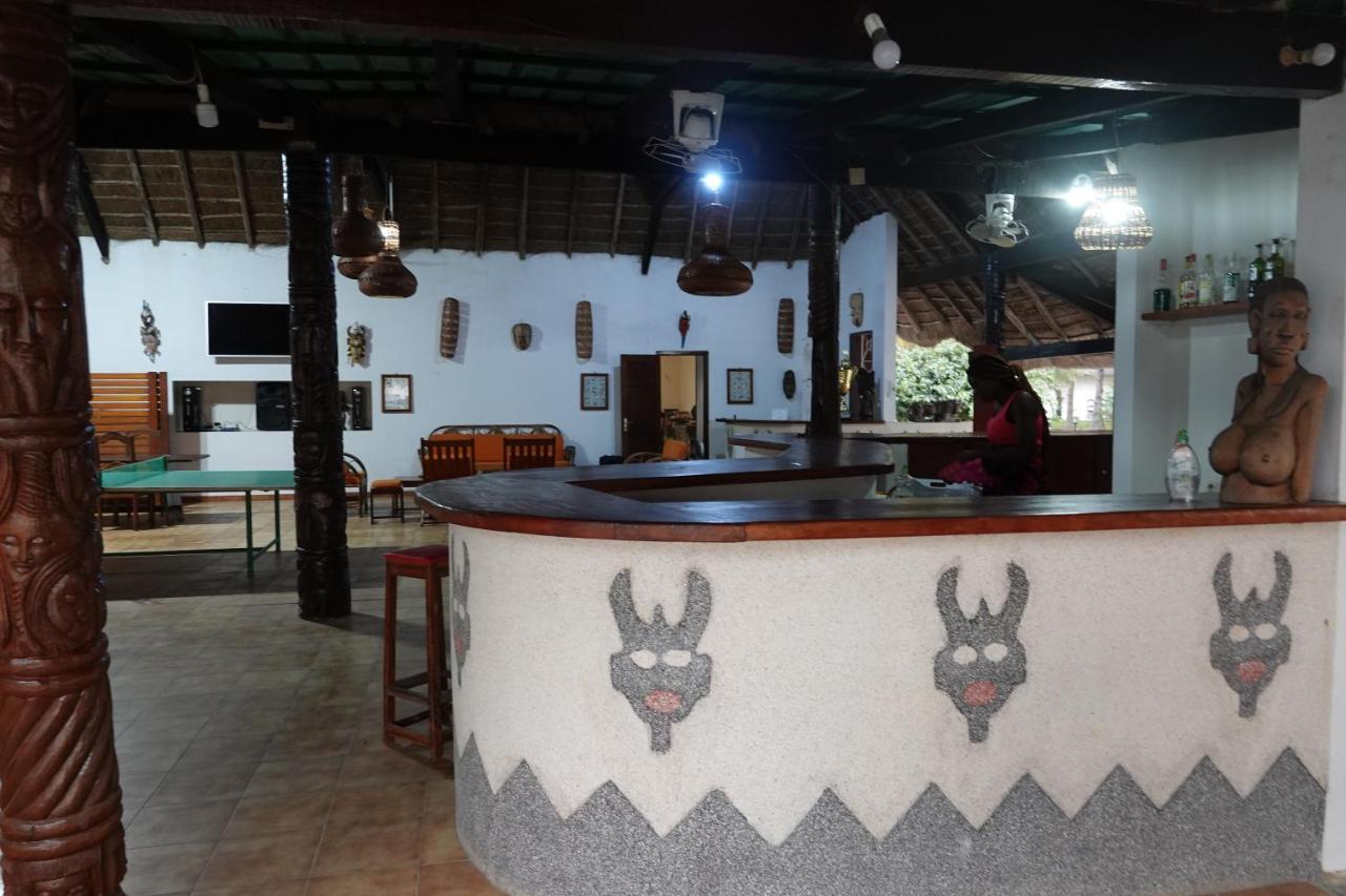 Hôtel Katakalousse Yembakana Exterior foto